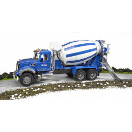 Bruder Betoniera Mack Granite