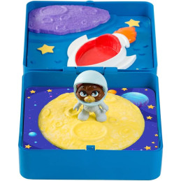 Figurina 44 Cats Milady 7,7 cm cu Microfon si Chitara Bass