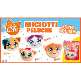 Figurina 44 Cats Milady 7,7 cm cu Microfon si Chitara Bass