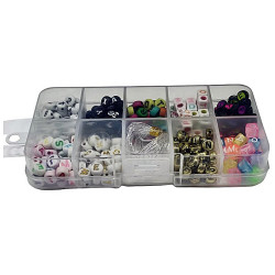 Set margele litere in cutie forma dreptunghiulara