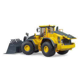 kidsmagicstore.ro|Bruder incarcator pe roti Volvo L260h489,41 lei440,47 leiBRUDERNoutati4001702024581