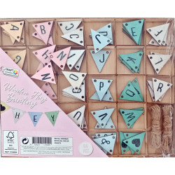 Set 84 bucati litere din lemn, stegulete decorative, 4x5 cm