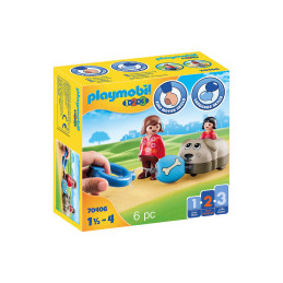 Playmobil - 1.2.3 Mama Si Fetita Cu Masinuta Catel